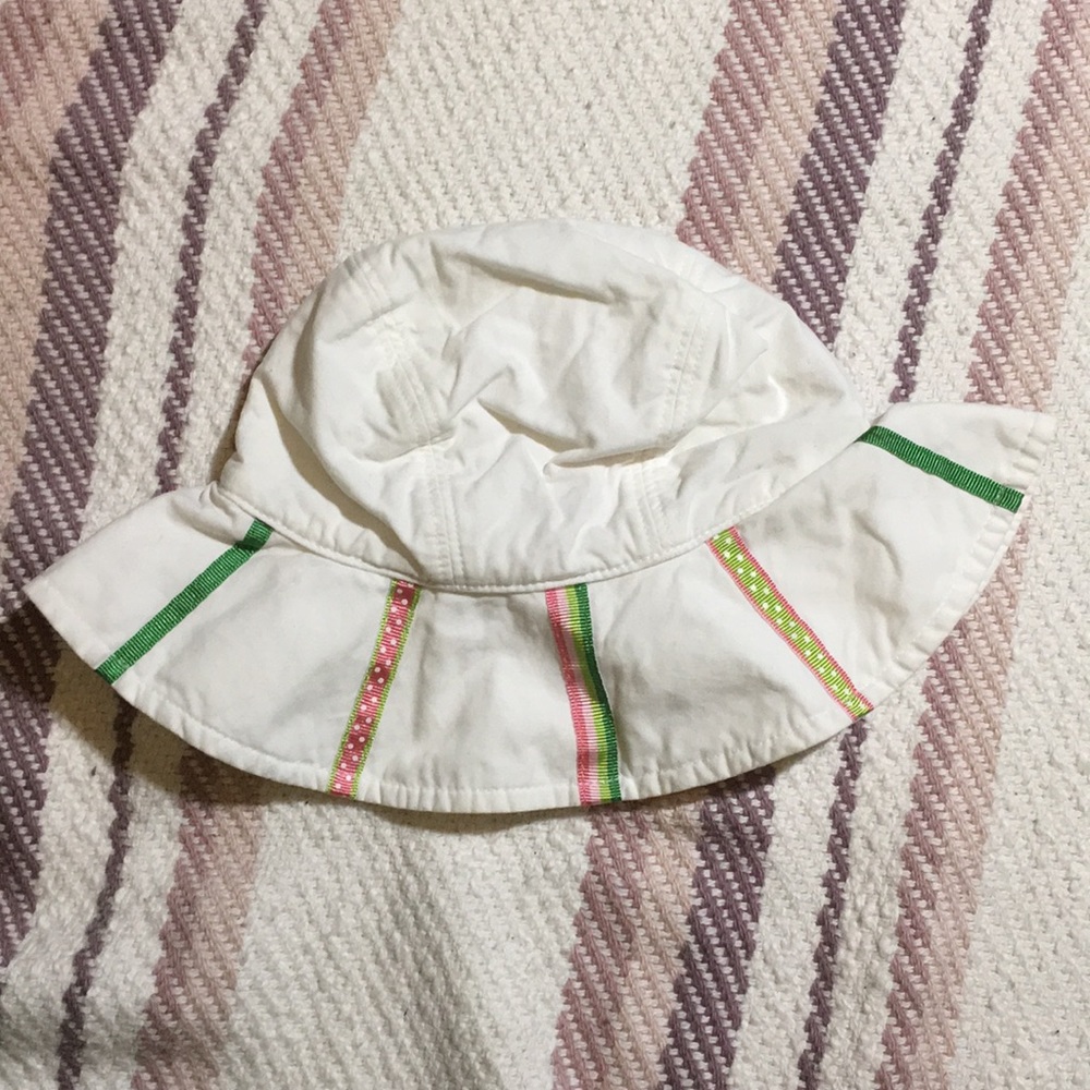 White Floppy Hat with Ribbon Detail